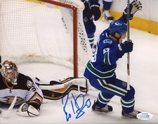 Vancouver Canucks Bo Horvat Signed Autographed 8x10 NHL Photo ACOA #45