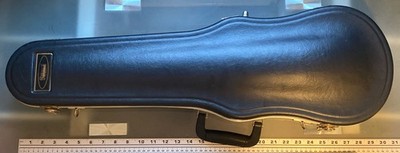 Strunal  3/4 Size Violin Hard Shell Case Made in Czech Republic With Pitch Pipe