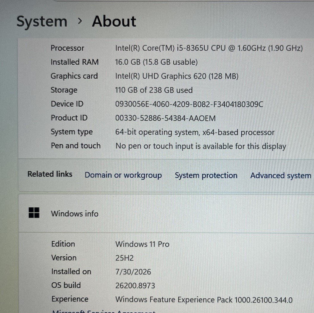 Dell Latitude 7400, 14-Inch Laptop, with Intel Core i5 8th Gen., 256 GB SSD (Solid State Drive), Windows 11 Pro
