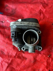 VW Polo 9N Seat Ibiza 6L 1.2i Motor Drosselklappe 036133062N