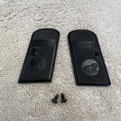 UNIQUE grips panels Manufacture d'Armes des Pyrennees Francaises Original