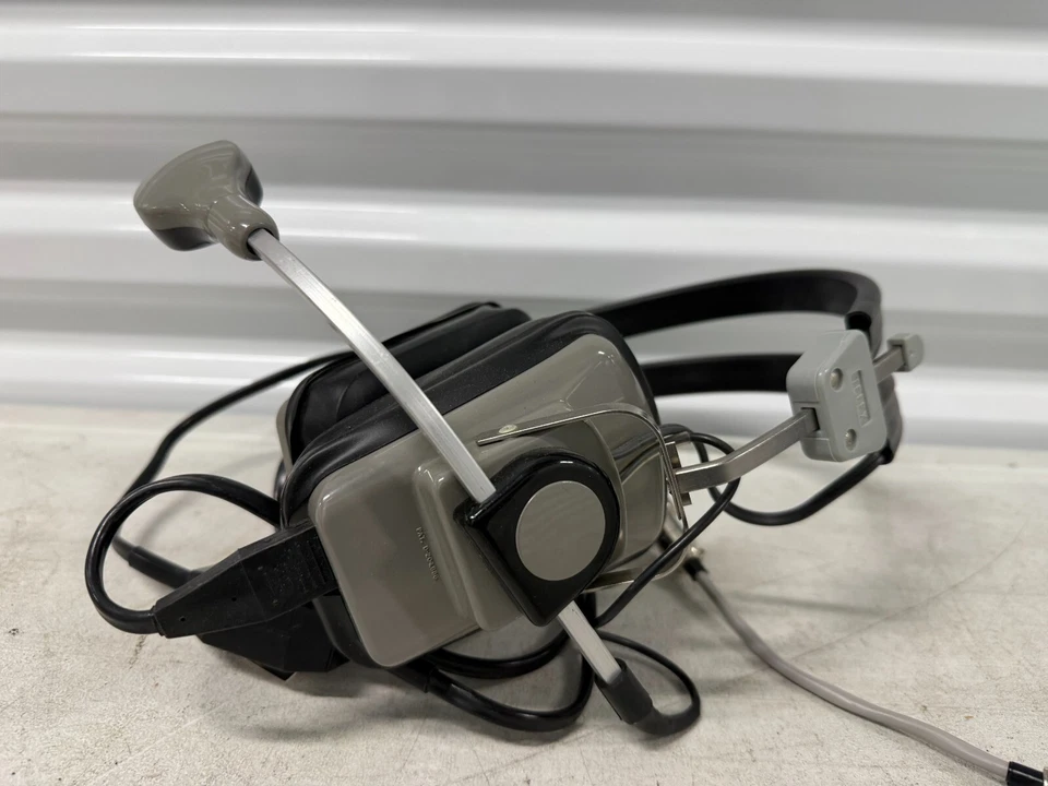 Telex Headset Model C-1210 / 610-1 Set of 2 - Image 4 of 4