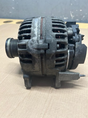 Lichtmaschine Generator VW Golf 5 6 Plus Touran 140A Bosch 0124525094 03C903023A