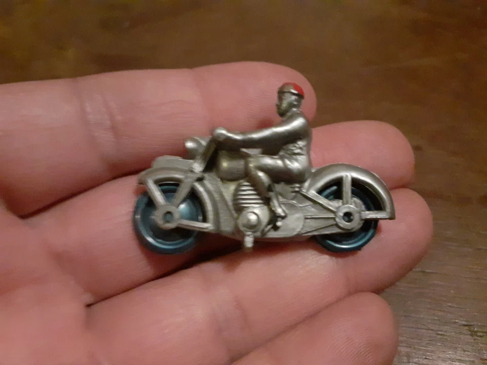 Ribeirinho motocycle celluloid metalized plastic toy 50s rare Portugal - Image 3 of 4