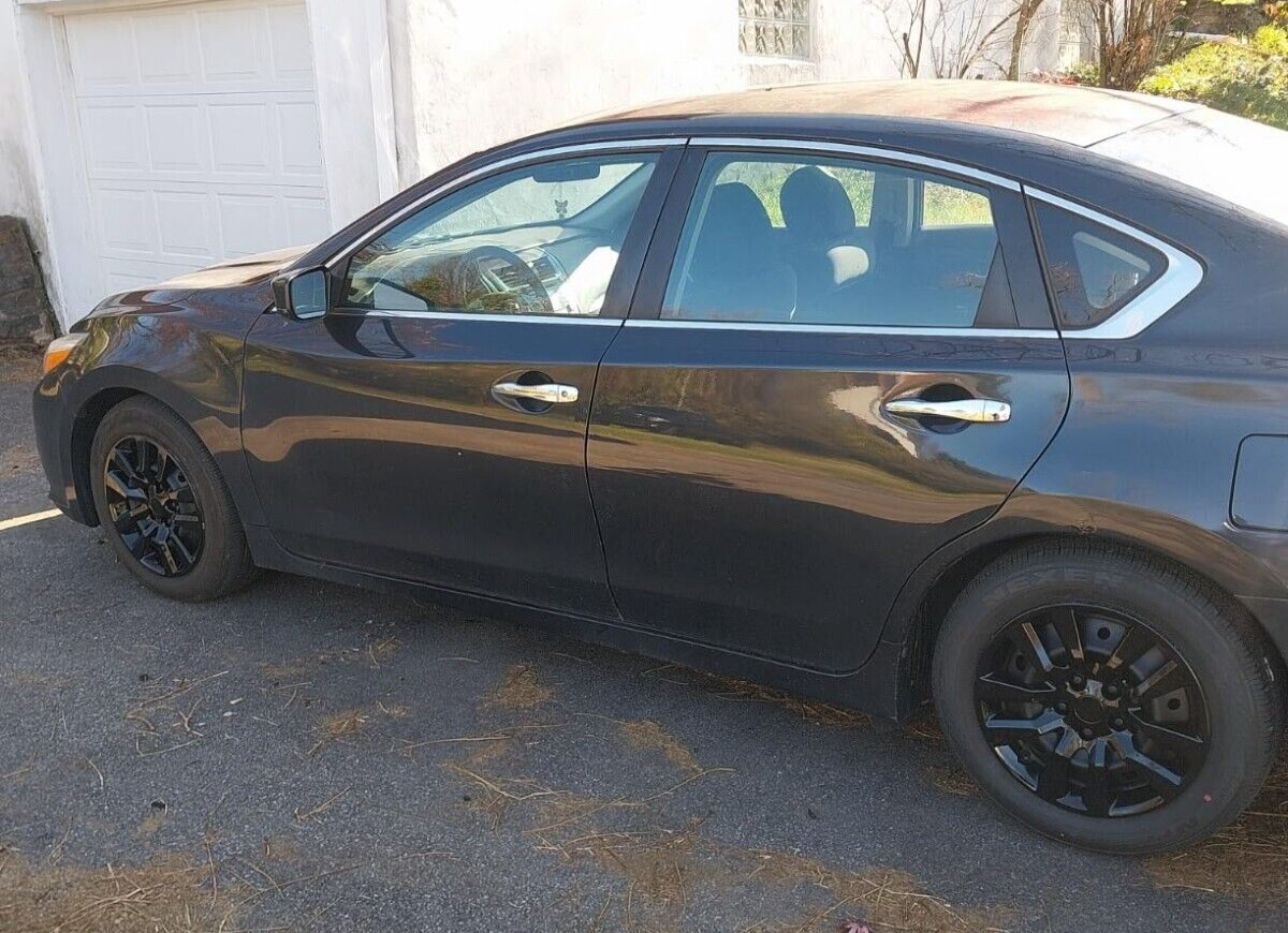 One (1) Gloss Black 16" Wheel Cover / Hubcap For 2013-2018 Nissan Altima (10 Spoke, OEM Style)