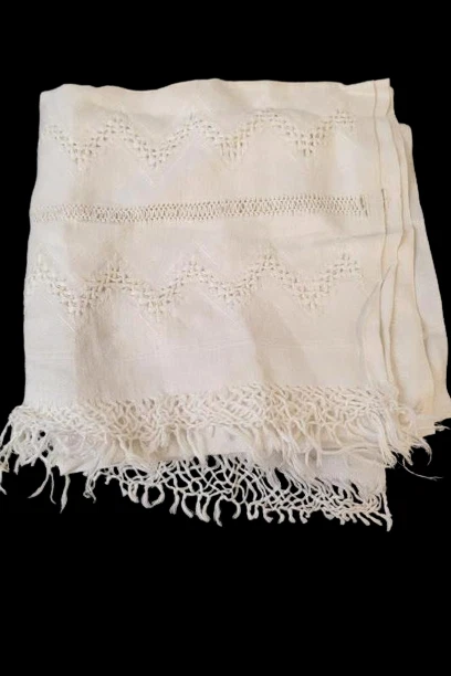 Lot of Vintage White Woven Tablecloth Runner & Lace Doily for Crafts Textile - Image 2 of 4