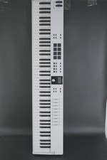 Arturia KeyLab Essential 88 mk3 MIDI Controll...