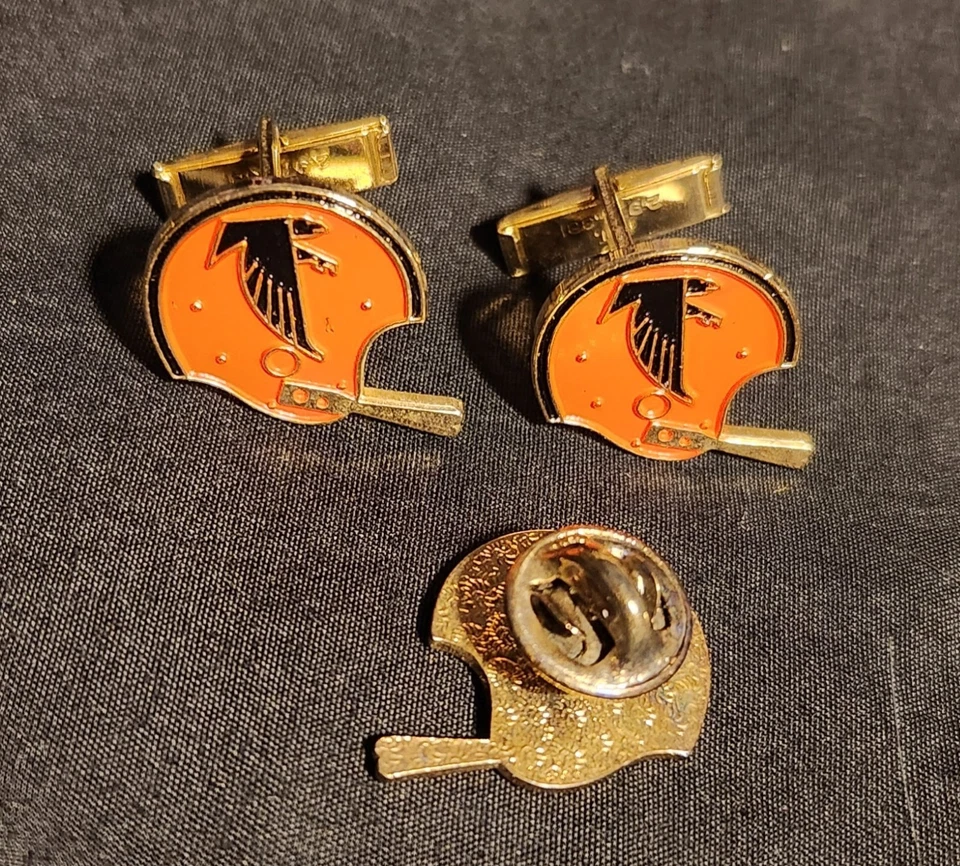 JUEGO DE GEMELOS Y PASADORES DE SOLAPA ATLANTA FALCONS VINTAGE -EX Foto 2 de 2