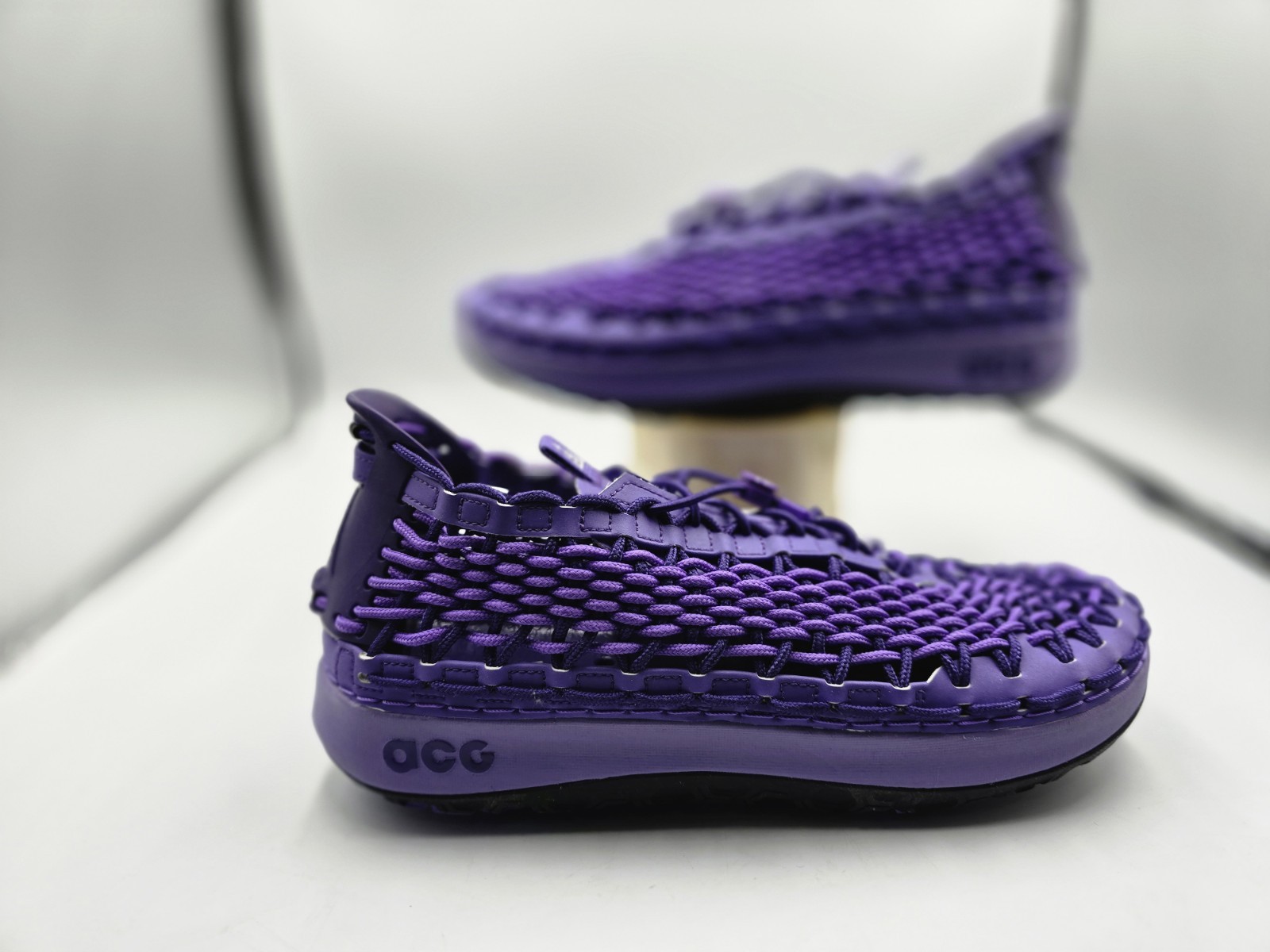Nike ACG Watercat + Court Purple Size 10 CZ0931-500 NWOB Rare Size & Color-way