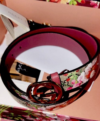 Authentic Women display picture 1