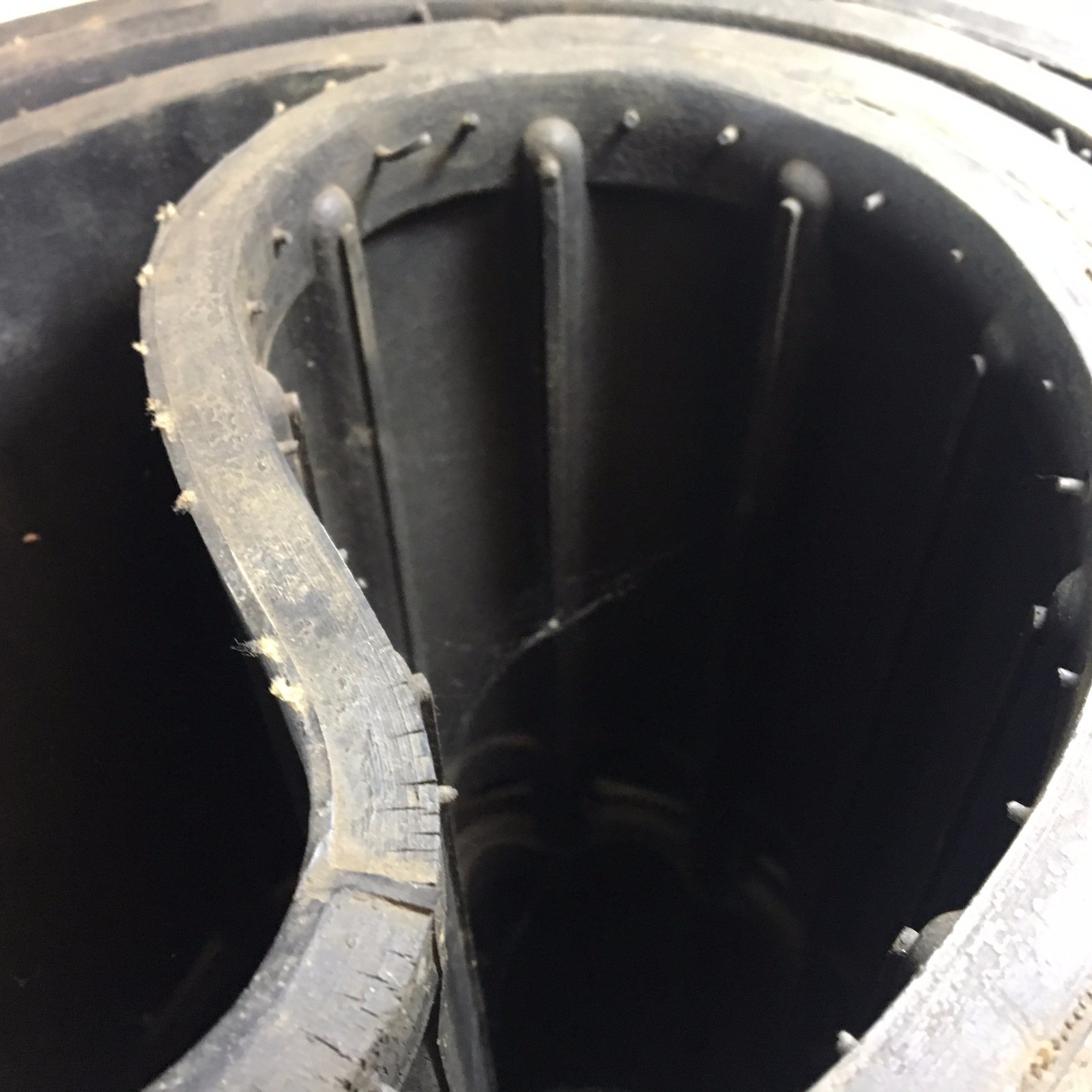 RUPP VINTAGE SNOWMOBILE TRACK CENTER DRIVE 17 1/2" PN 14300 WT440