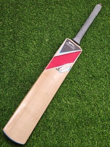 Batte de cricket ancienne années 1940–1950 – Véritable batte vintage en bois – Objet de collection & déco sportive - France