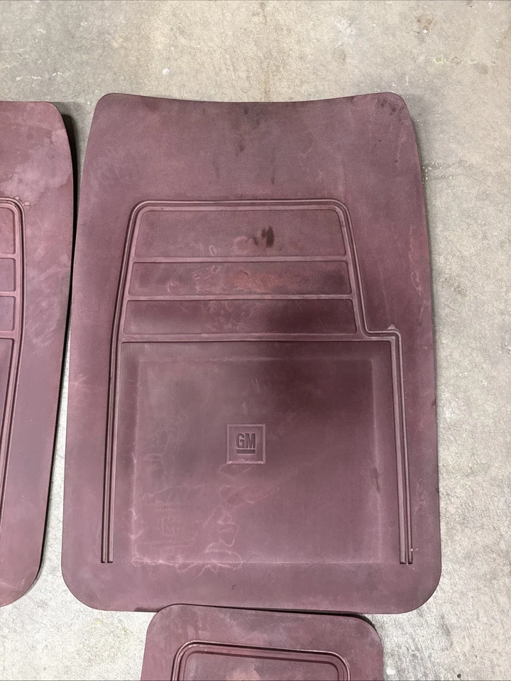 1988-1998 GM Chevy GMC C/K 1500 2500 Extended Cab Floor Mats OEM Maroon Red - Image 4 of 4
