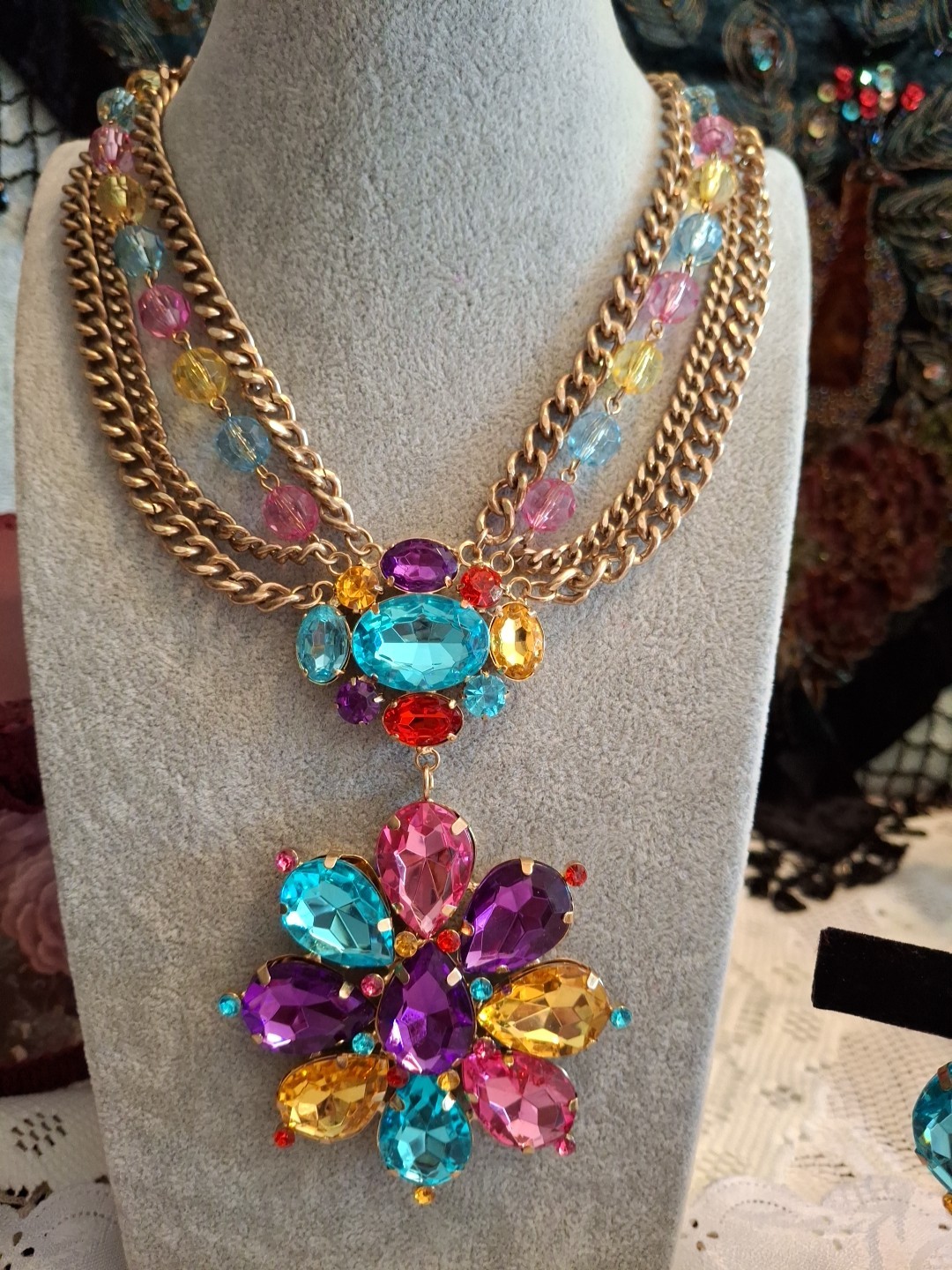 Large Multistrand Multicolor Crystal Statement Ne… - image 3