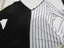 Womens shein curve black white striped v-neck striped blouse sz 4xl