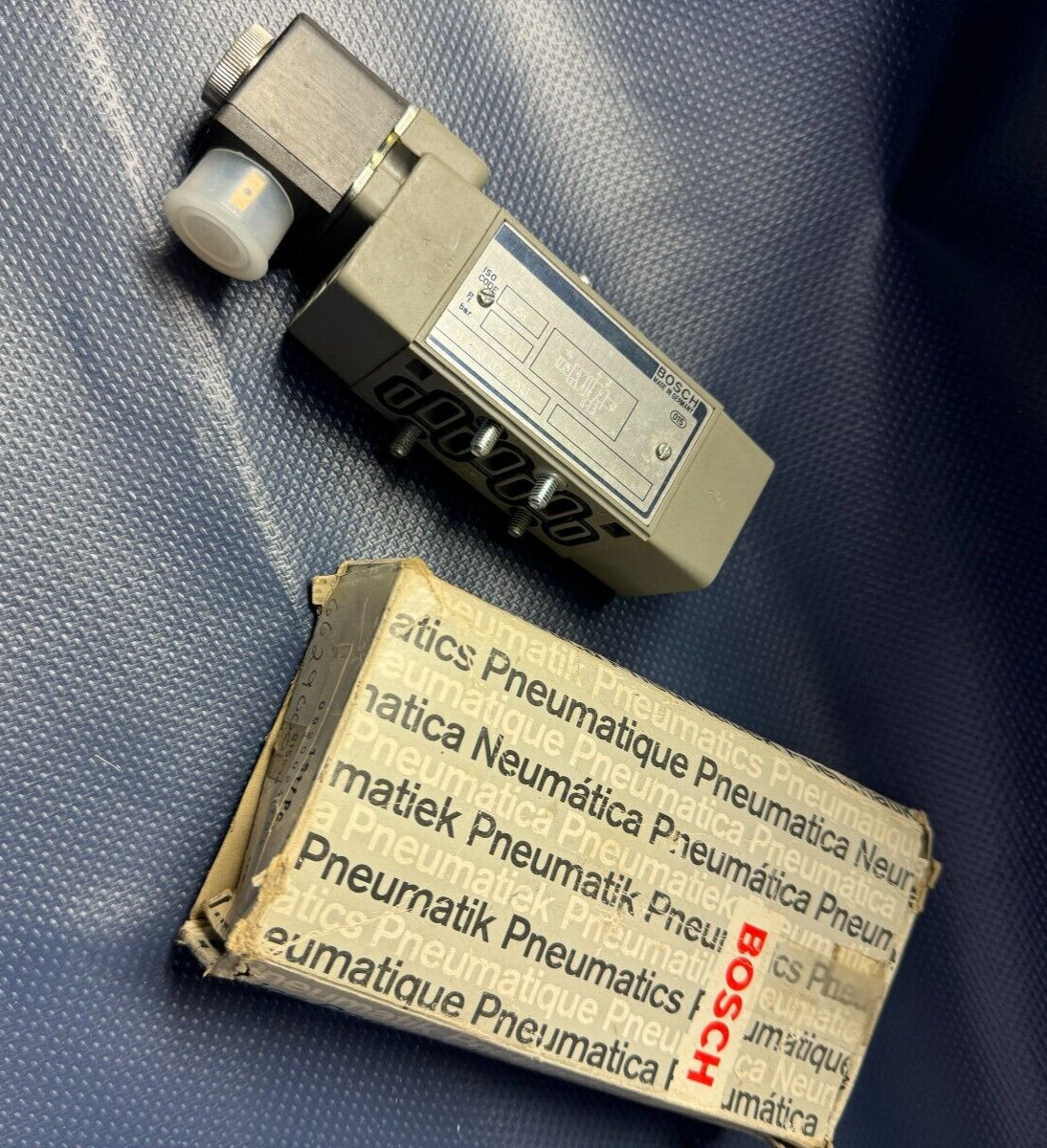 Bosch - 820024104 - Pneumatic Solenoid Control Valve - New