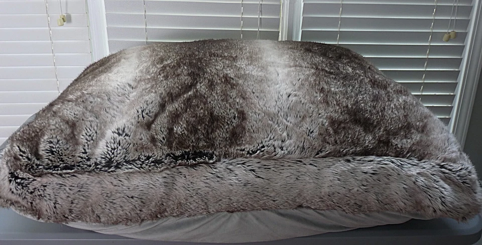 Pottery Barn Faux Fur Rectangle Pet Bed Large - Image 2 of 4