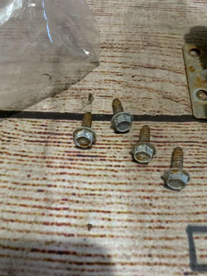 吉普牧马人 TJ 97-00 安全气囊控制模块支架 OEM 1997 1998 1999 2000 — 第 2/4 张图片