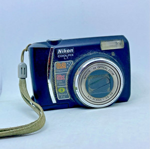 デジタルカメラ Nikon COOLPIX L1 Amazon.com : Nikon Coolpix L1 6.2MP Digital Camera with 5x Optical