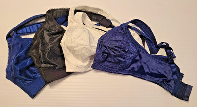 Set of 4 Playtex BRAS 3C Style 4745 & 4693 black, navy blue, white