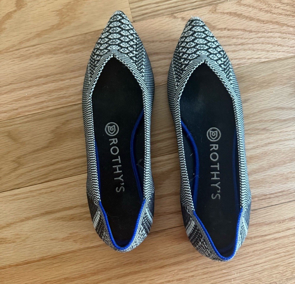 Rothy’s “The Point” Python Flats Size 7 Black & W… - image 3