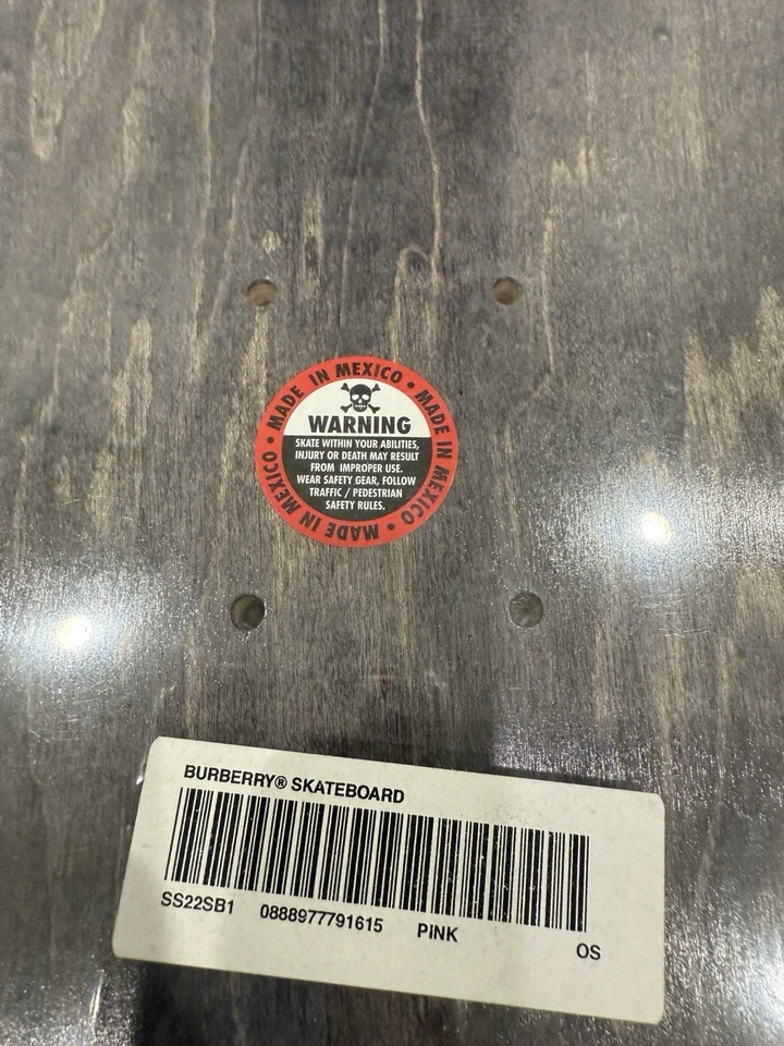 Monopatín Supreme ® x Burberry ® - Rosa - SS22 - NUEVO, listo para enviar Foto 3 de 3