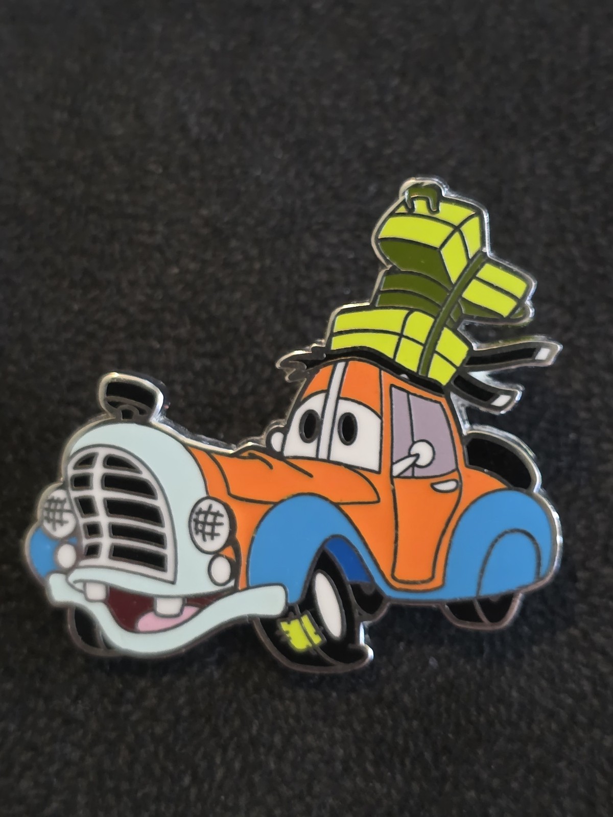 Disney Characters as Pixar Movie Cars Goofy As Mater Pin (B)