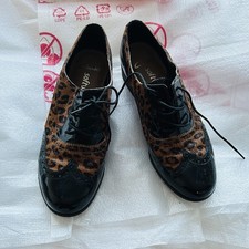 Size 6 Clarks Hamble oak Brogues