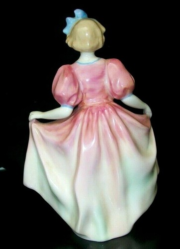 Vintage Royal Doulton Bone China Figurine "Sweeting" No. HN1935 SA Retired EXC - Picture 5 of 10