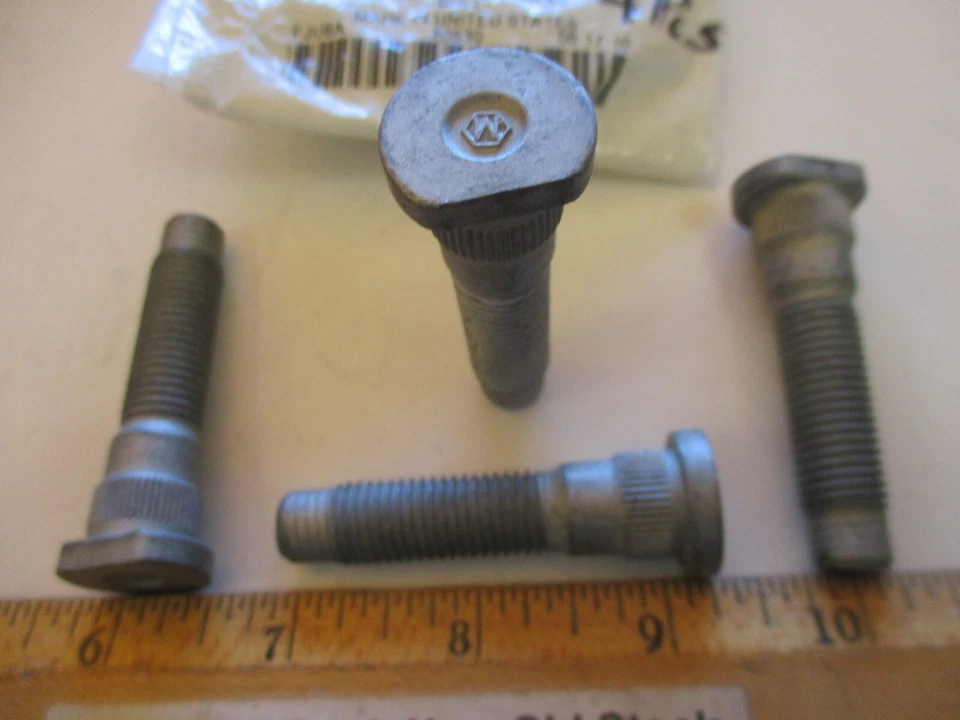 4 PIEZAS NUEVAS FORD 1999/2005 TAURUS & MERCURY SABLE "PERNO" PERNO RUEDA, XF1Z-1107-AB Foto 2 de 3