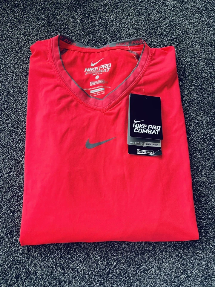 Nike Pro Combat DRI-FIT base layer LARGE. Bright Pink - Image 2 of 4