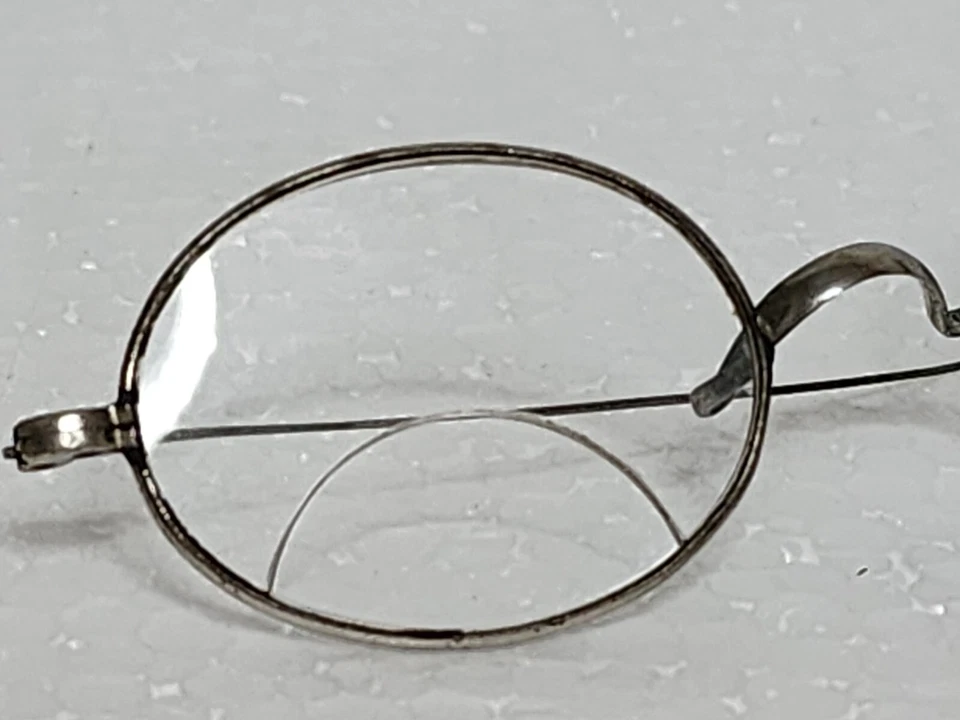 Anteojos bifocales antiguos plateados 1 alambre templo panamá en la parte posterior del puente nasal Foto 2 de 4