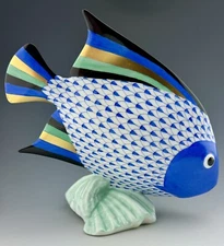 🦋 MINT HEREND Extra Large Tropical Fish Sapphire Blue Fishnet Figurine ($1,380)