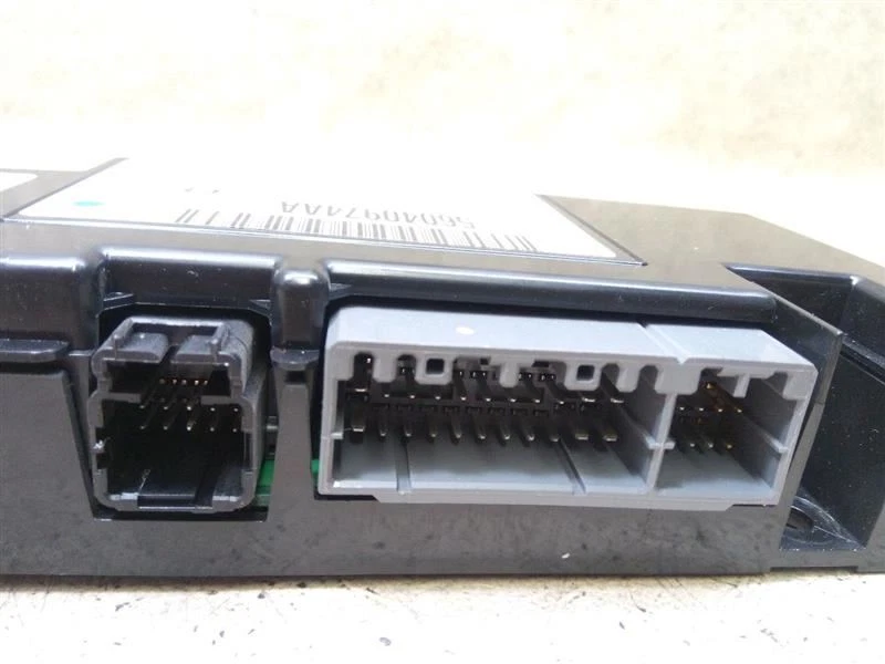 Módulo Bluetooth UCONNECT 5604097AA Compatível com 2005 2006 2007 CHRYSLER TOWN COUNTRY  - Imagem 3 de 4