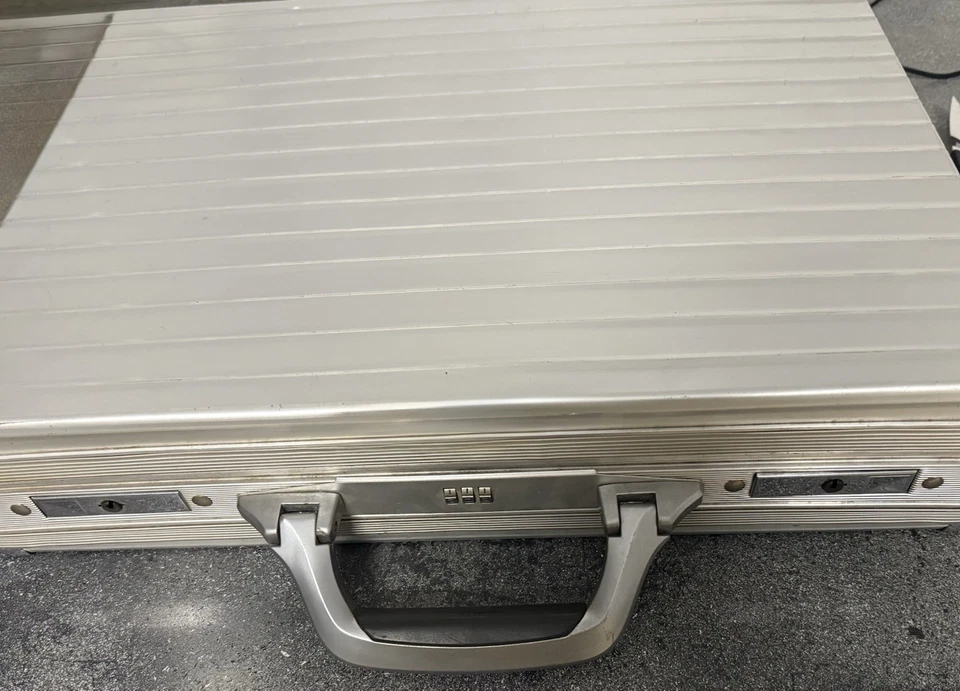 Rimowa Aktenkoffer ca. 45 x 35 x 13 cm Aluminium Attachékoffer Business Laptop - Bild 2 von 4