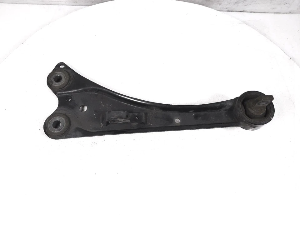 Brazo de control trasero Toyota Corolla Im 2017-2018 48780-12140 Foto 4 de 4