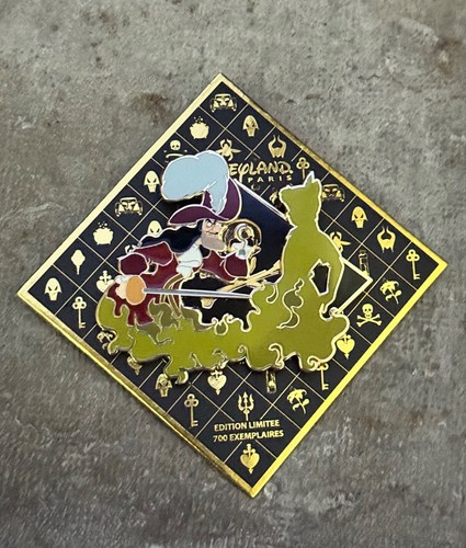 Disney Lorcana TCG - Peter Pan : Protège-cartes Capitaine Crochet