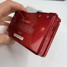 Nintendo 3DS Handheld Video Game Console Red CTR-001 (USA) W Charger US Model