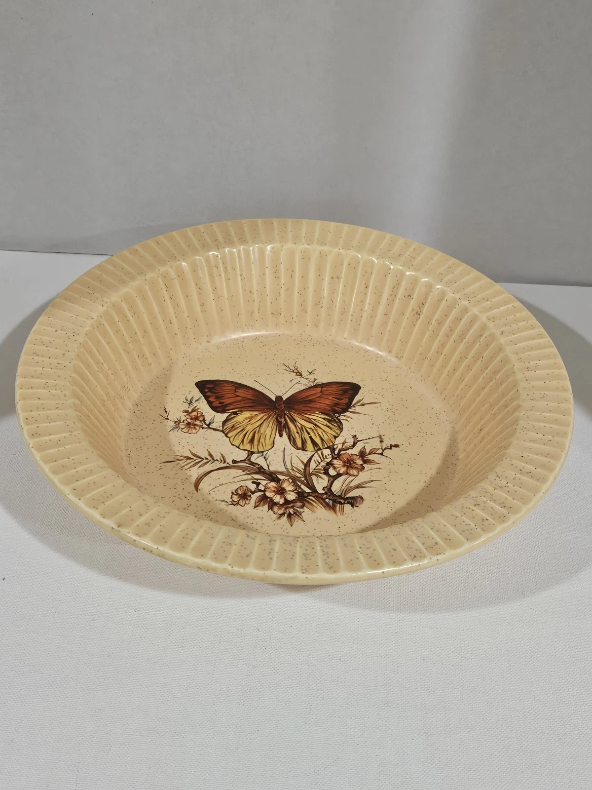 Pottery Craft ~ Stoneware 8-Inch Pie Plate ~ Ovenware ~ Butterfly ~ Made in USA