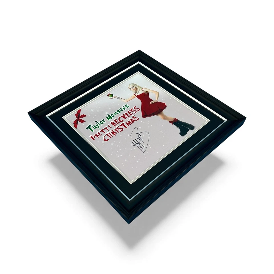 Taylor Momsen SIGNED Pretty Reckless Christmas Artwork Display & COA Autograph - Image 3 of 4