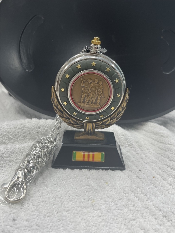 1984 Franklin Mint Vietnam Veterans Uh – One Huey Pocket Watch Chain And Display