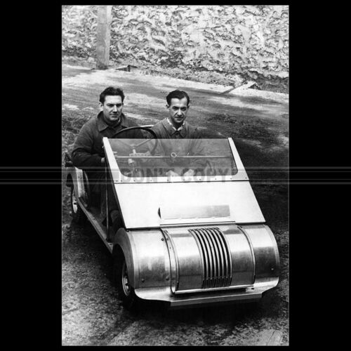Photo A.029550 PROTOTYPE BISCOOTER GABRIEL VOISIN 1950 MICROCAR MINICAR - Picture 1 of 1
