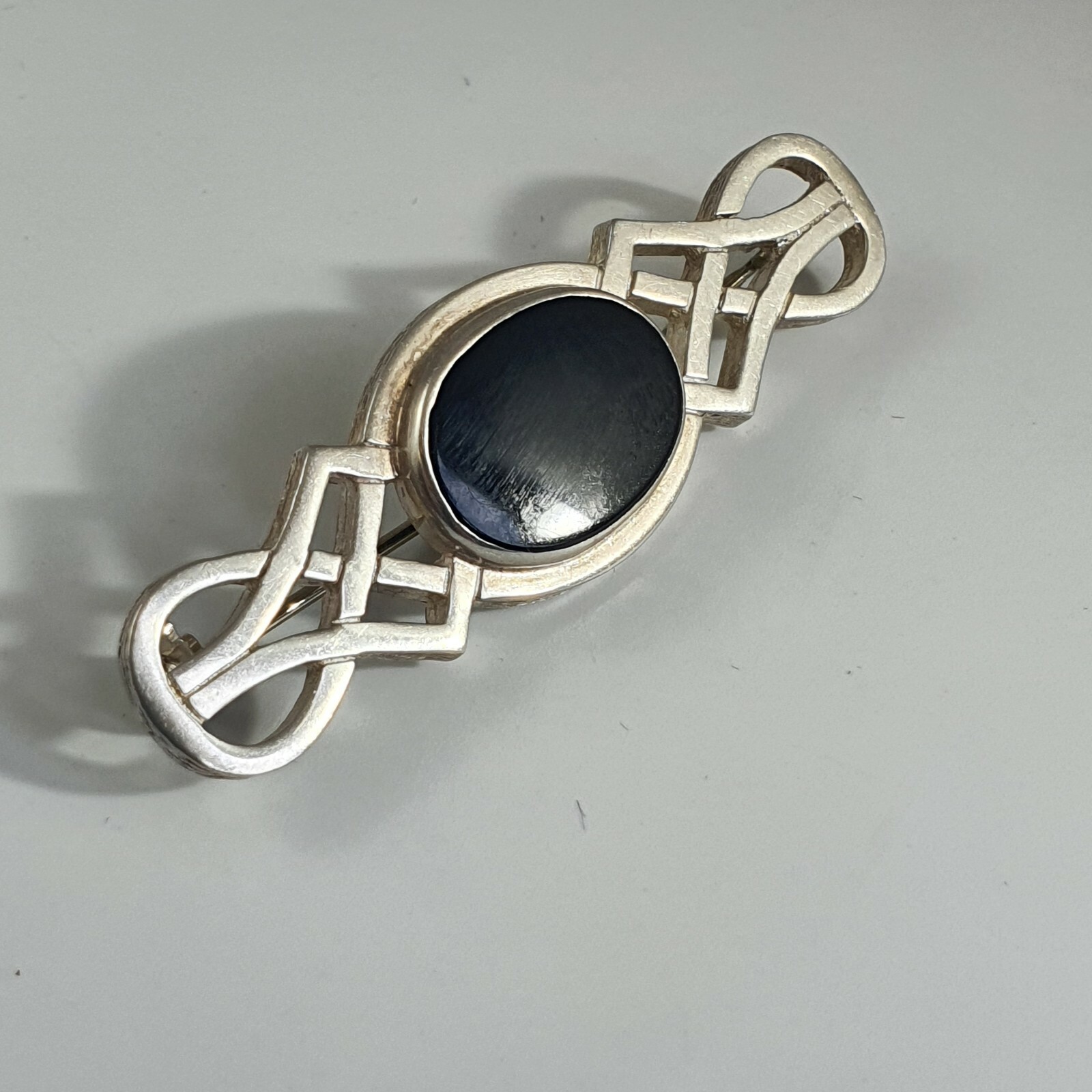 Photo 2 of Sterling Silver Brooch With Onyx 1987 Edinburgh 8grams, Vintage Scottish BR32