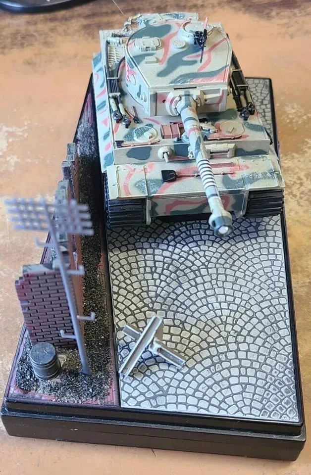 Tiger 1, Tanque Panzrkampfwagen VI, Modelo R/C de Radio Shack Tanque Realista Segunda Guerra Mundial Foto 3 de 4