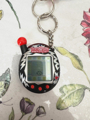 Bandai Tamagotchi , Connection V4 black lightning , tested & works , no battery