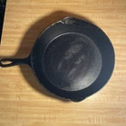 New ListingAntique "Wagner" 10 Early Logo Cast Iron Skillet Pan Heat Ring No Wobble