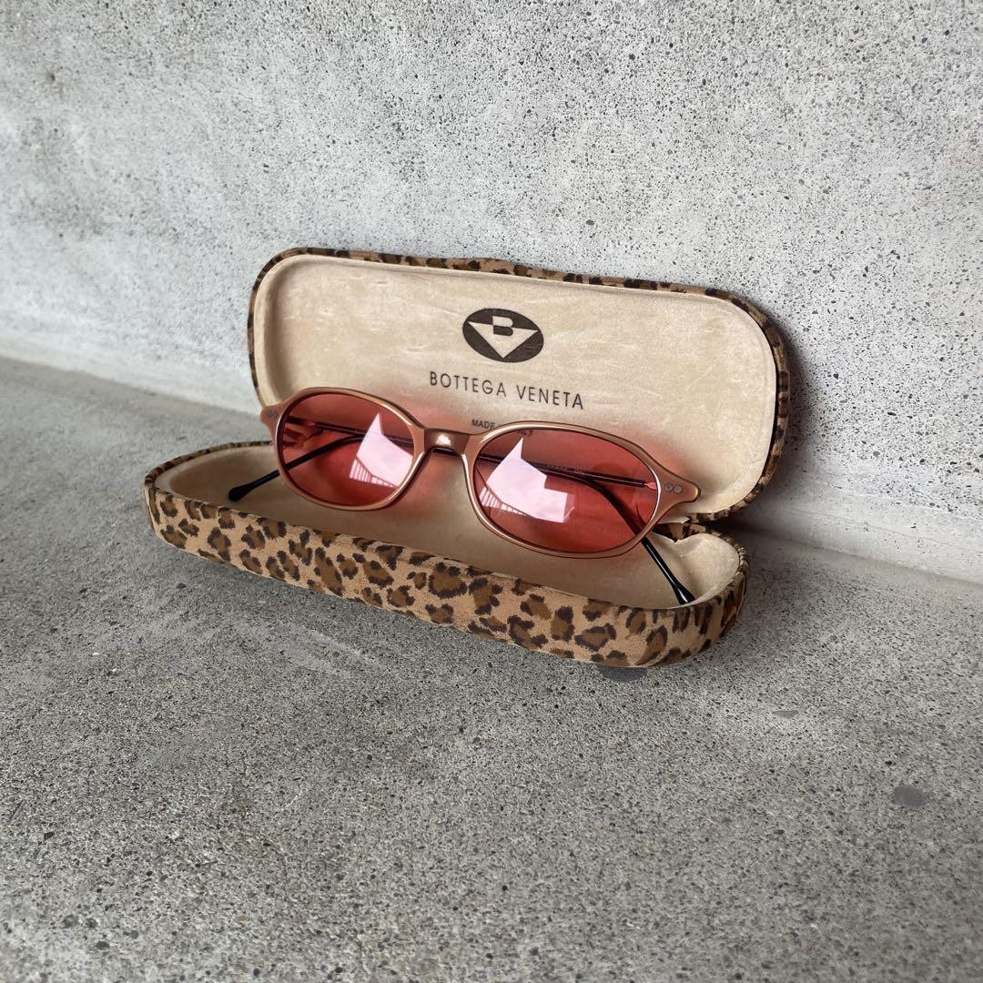 Bottega Veneta サングラス Y2K ピンク Bottega Veneta Oval Sunglasses Pink Lens Y2K Gloss Frame No