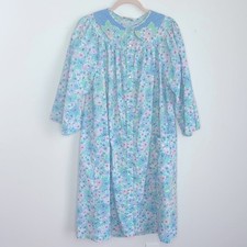 Vintage floral print appliqu collar button up house coat nightgown robe