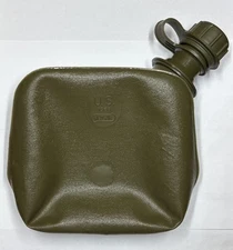 Original Vietnam War Era USGI 2 Quart Plastic Canteen HEDWIN 1968 