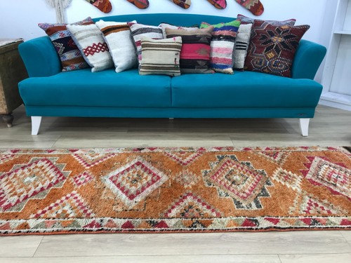 Orange turkish rug, Handmade rug, Vintage rug, Hallway rug, 2.8 x 11.4 ft - Picture 5 of 12